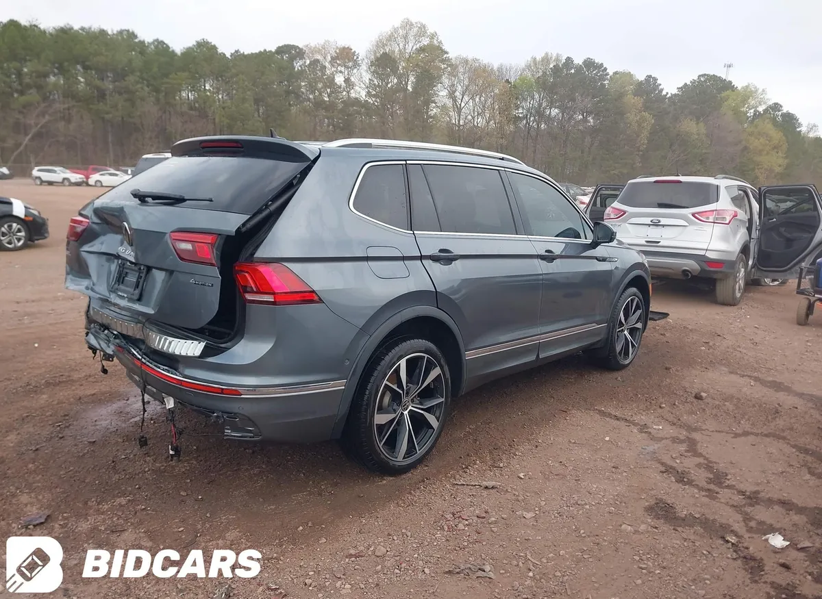 VOLKSWAGEN TIGUAN 2024