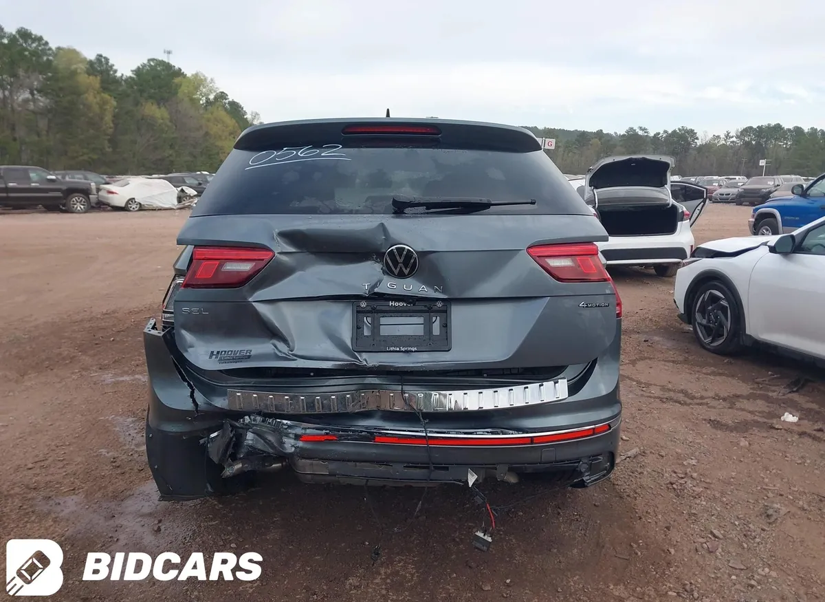 VOLKSWAGEN TIGUAN 2024