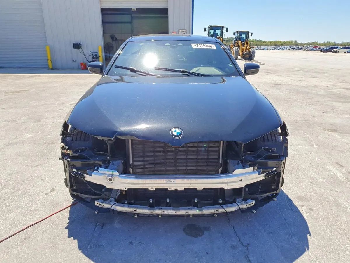 BMW 5 SERIES LUXURY LINE 2019