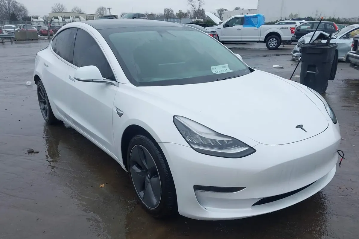 TESLA MODEL 3 STANDART PLUS 2019