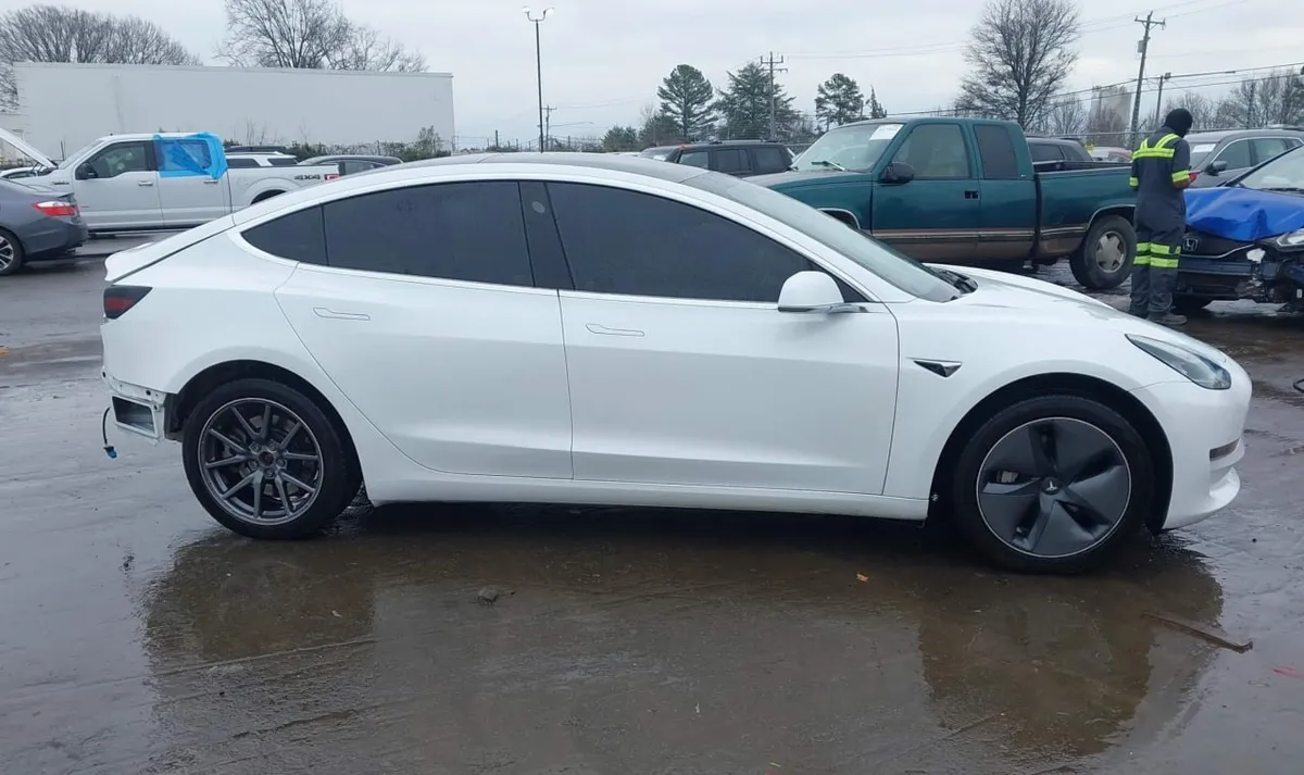 TESLA MODEL 3 STANDART PLUS 2019
