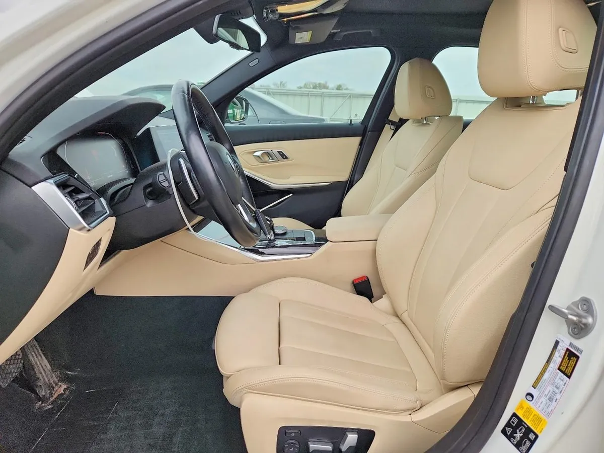 BMW 330XI 2021