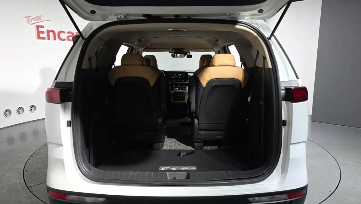 KIA CARNIVAL PRESTIGE 2021