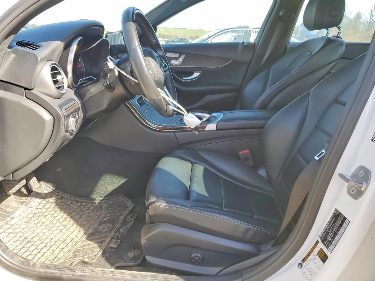 MERCEDES-BENZ C300 2018