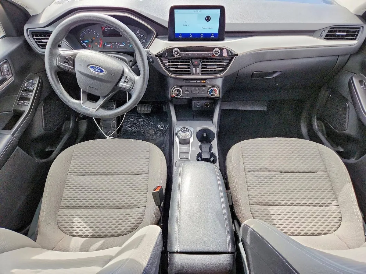 FORD ESCAPE SE 2022