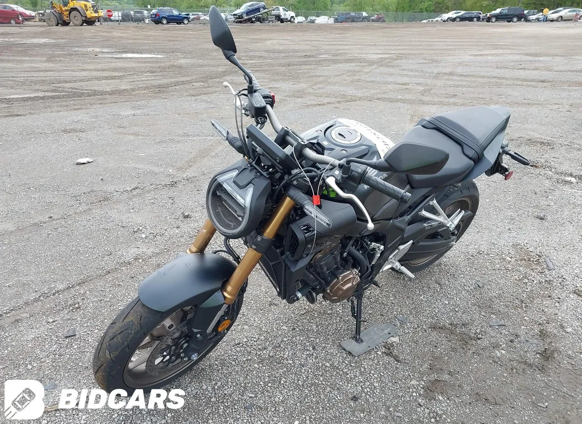 HONDA CB650 2025