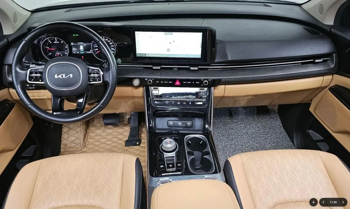 KIA CARNIVAL NOBLESSE 2022