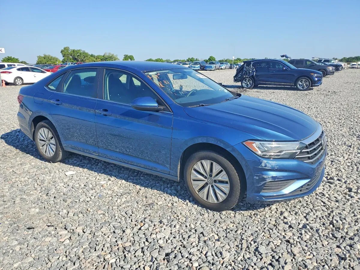 VOLKSWAGEN JETTA 2020