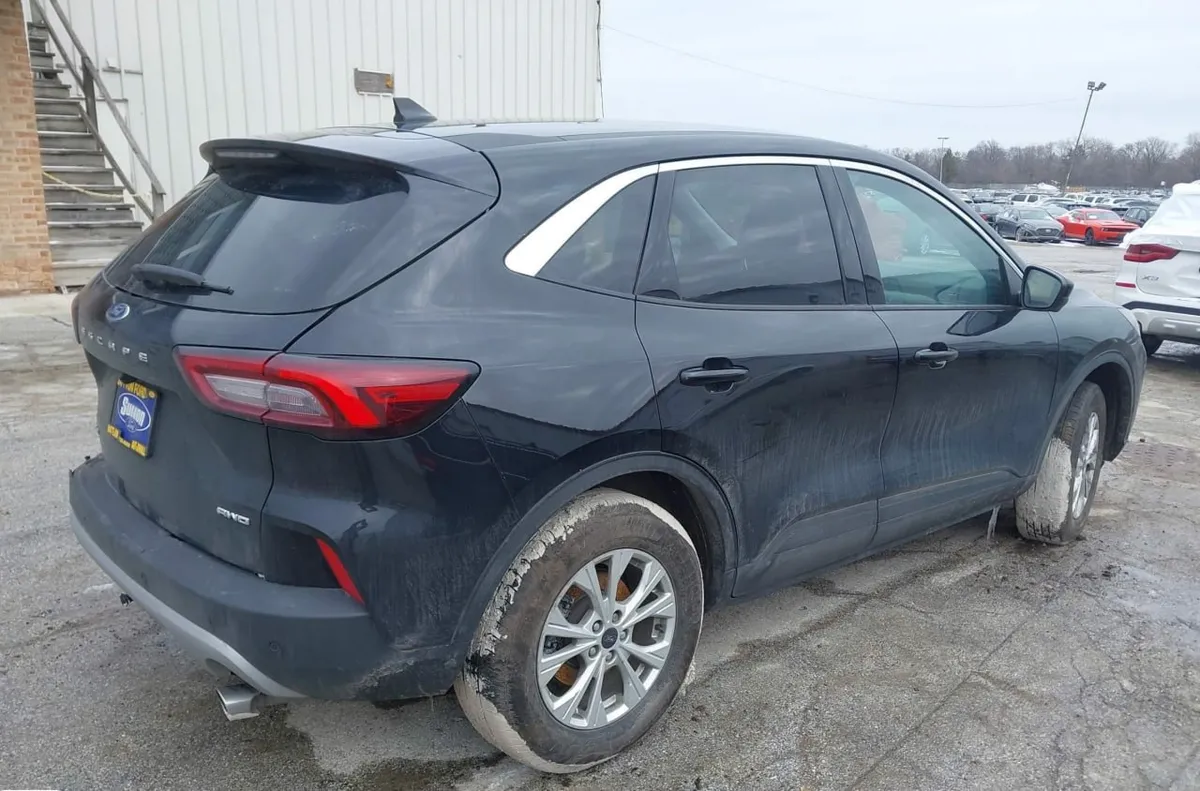 FORD ESCAPE ACTIVE 2023