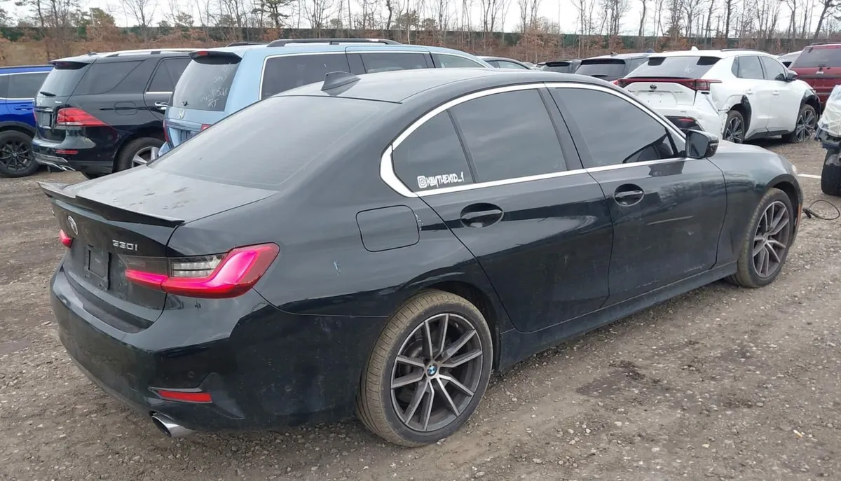 BMW 330XI 2021