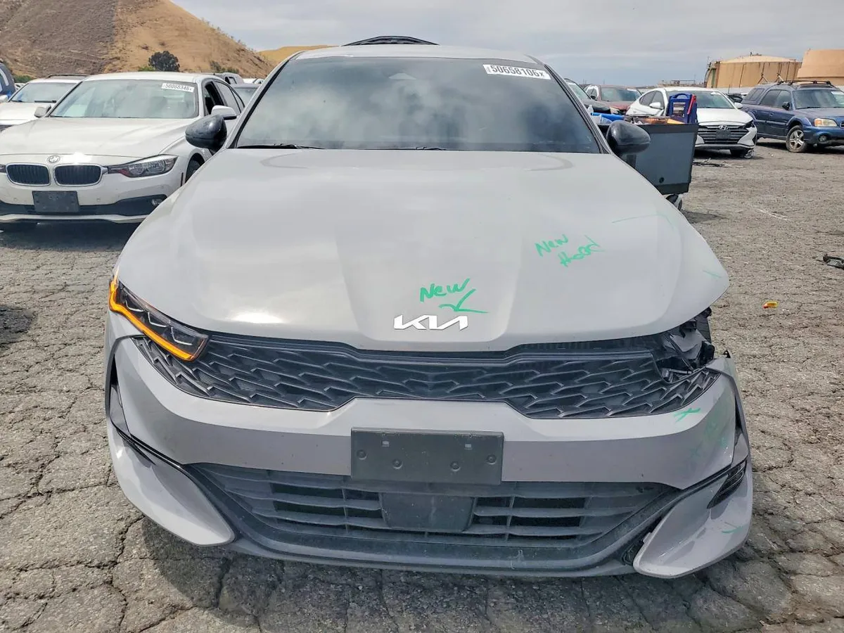 KIA K5 2023