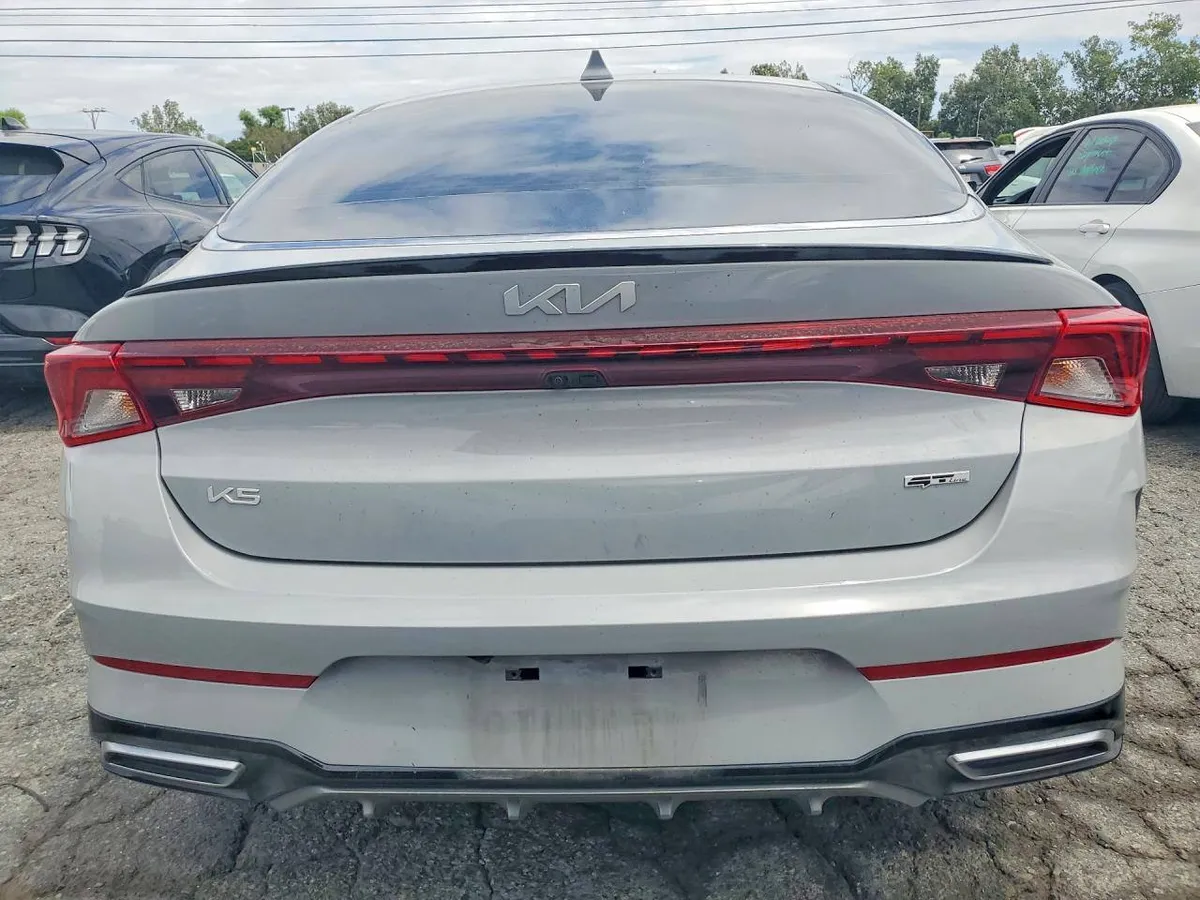 KIA K5 2023