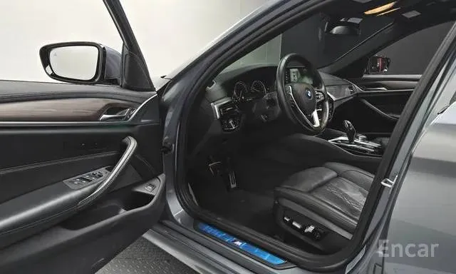 BMW 5 SERIES M SPORT PLUS 2017