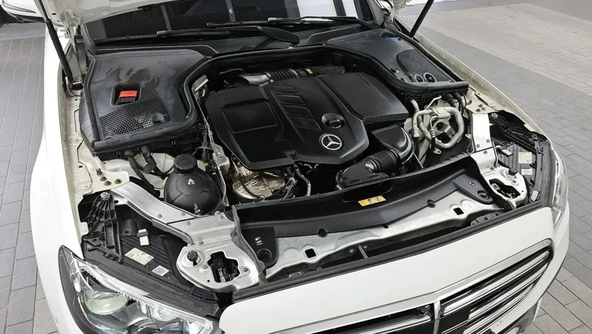 MERCEDES-BENZ E-CLASS EXCLUSIVE 2022