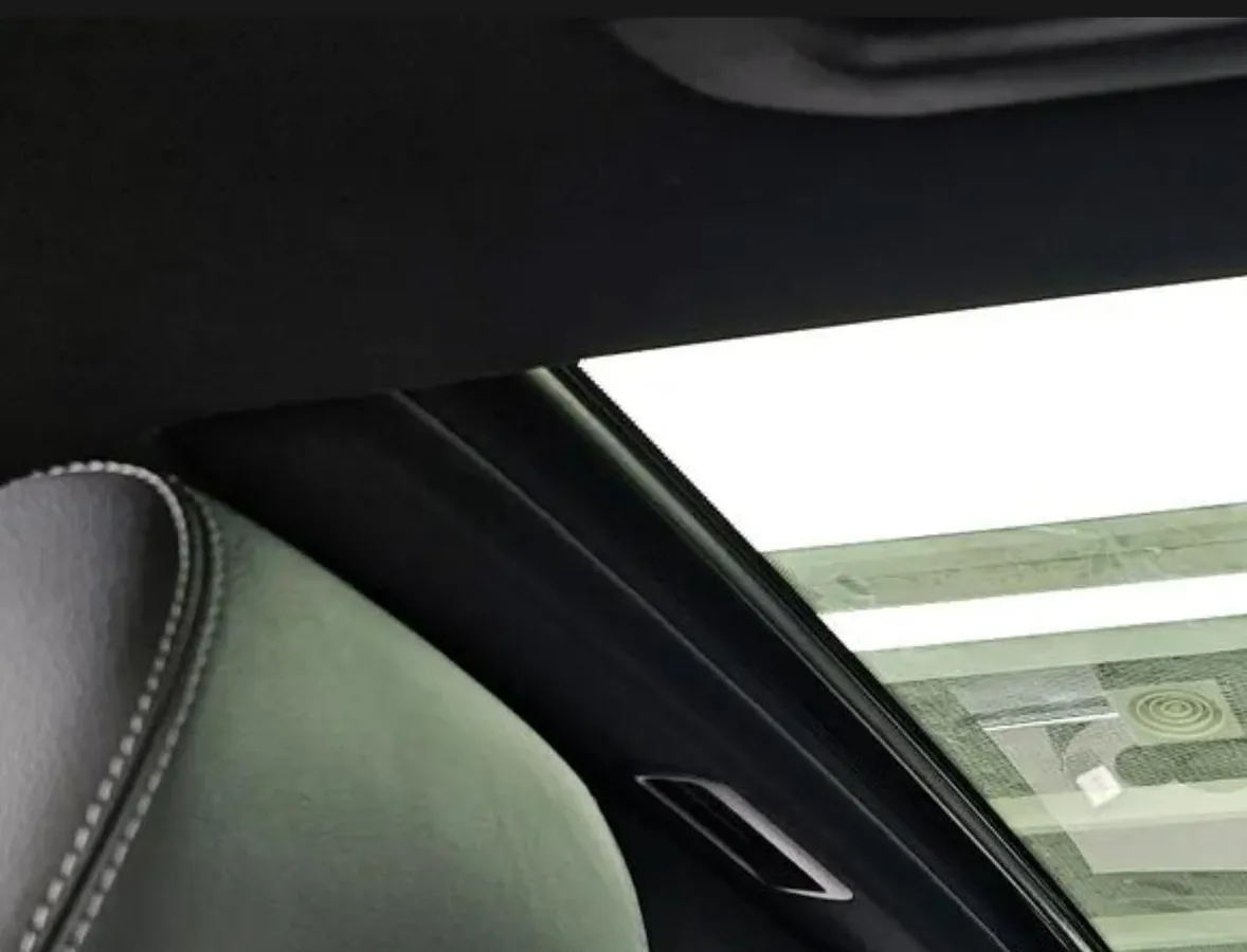 MERCEDES-BENZ E-CLASS EXCLUSIVE 2022