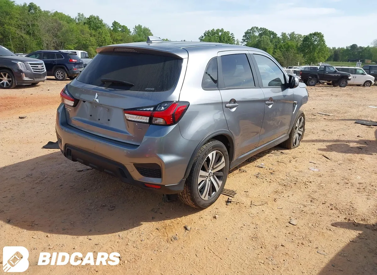 MITSUBISHI OUTLANDER SE AWC 2024