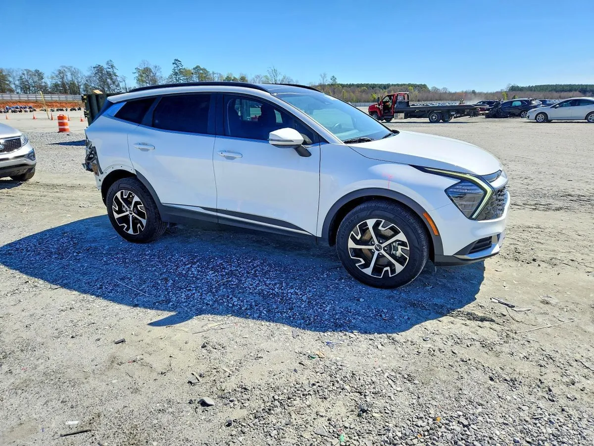KIA SPORTAGE EX 2024
