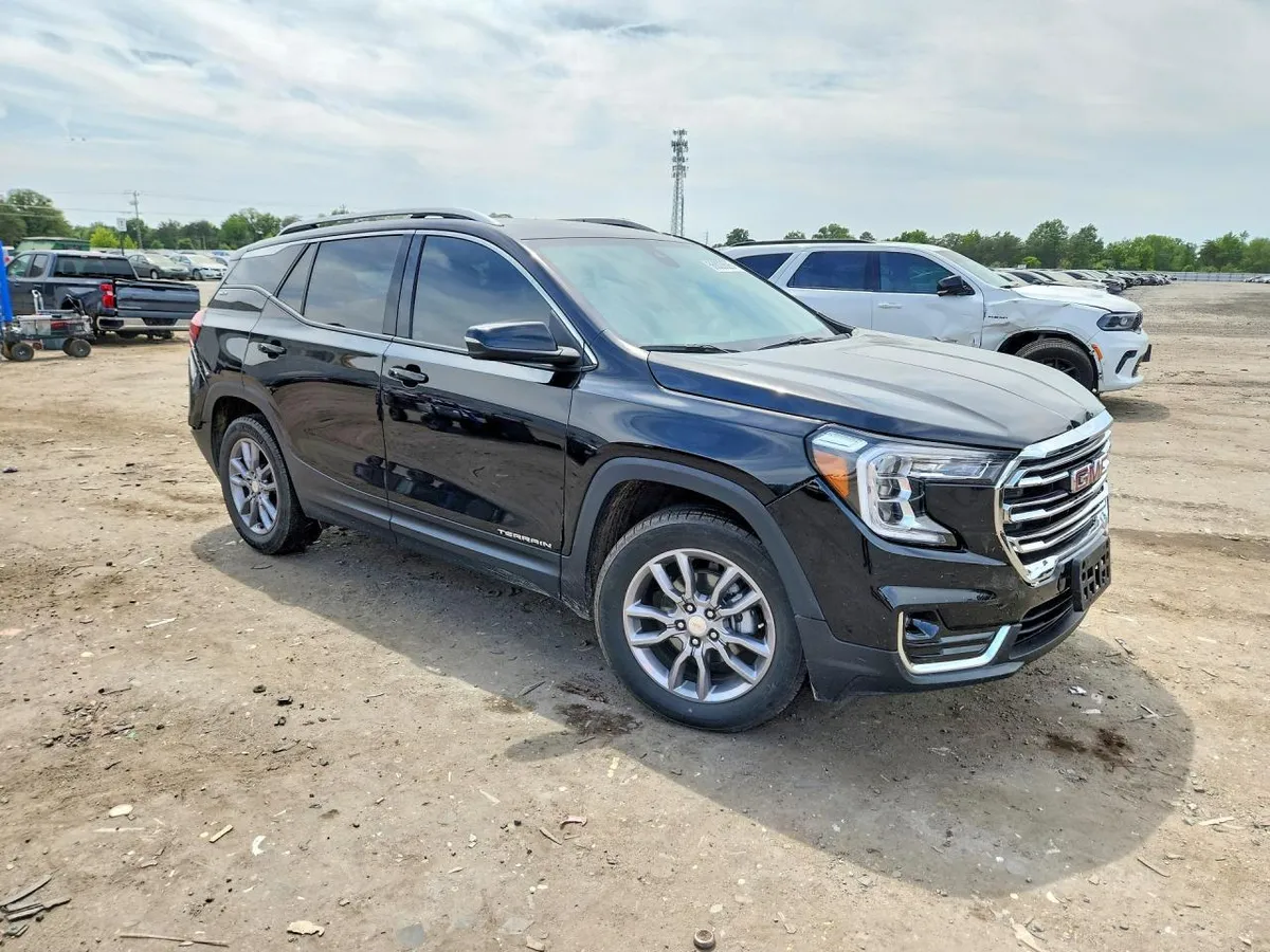 GMC TERRAIN SLT 2024