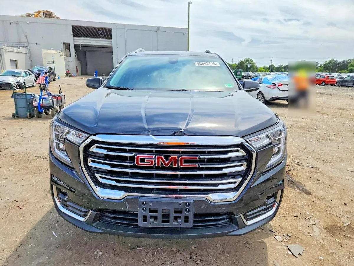 GMC TERRAIN SLT 2024