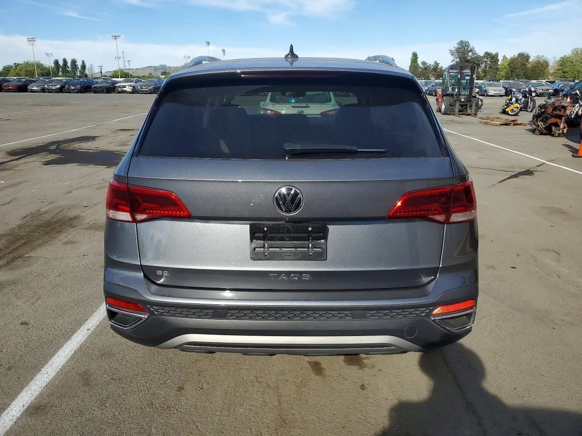 VOLKSWAGEN TAOS SE 2023