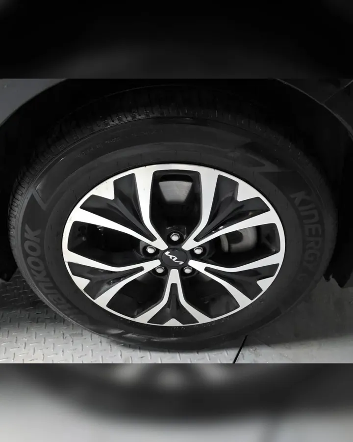 KIA CARNIVAL PRESTIGE 2023