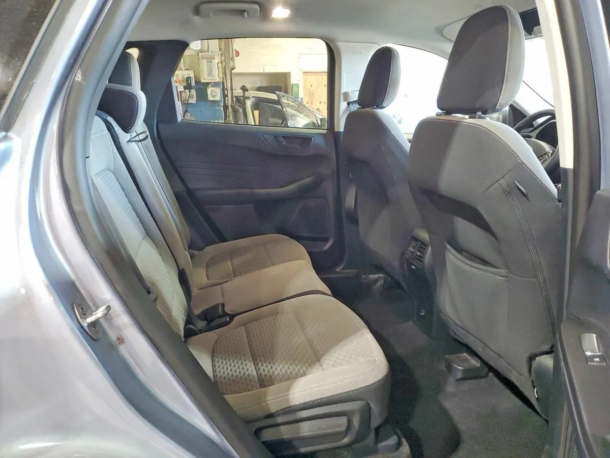 FORD ESCAPE SE 2022
