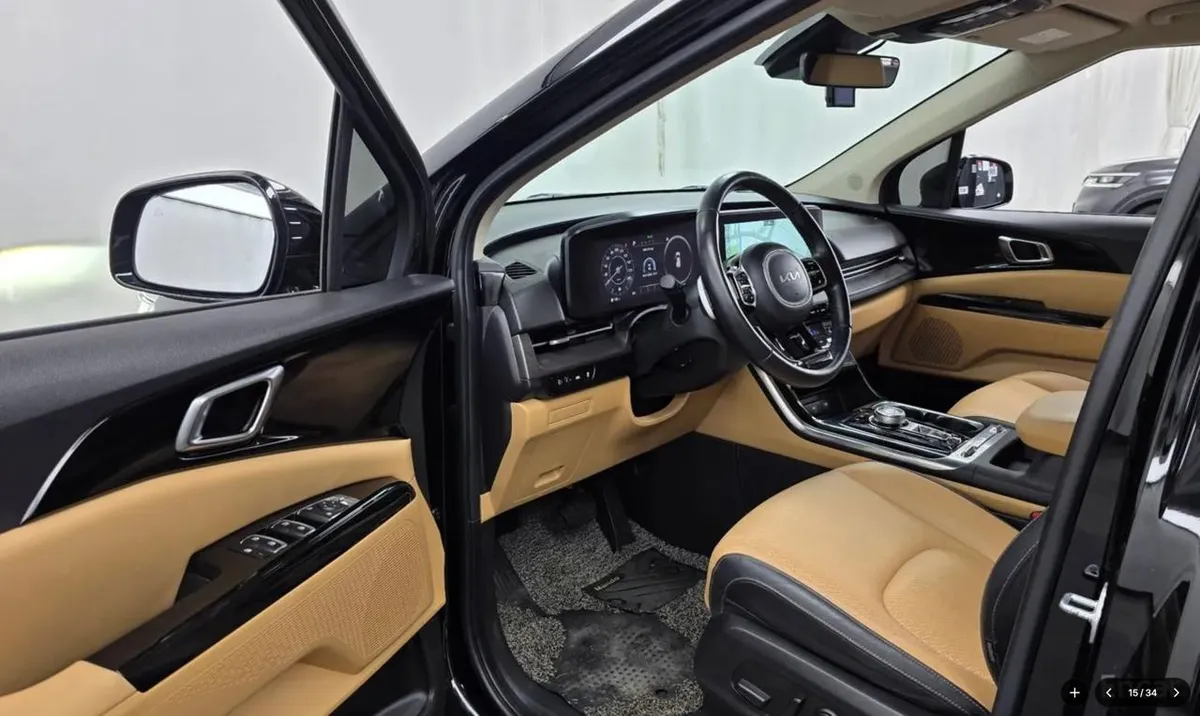 KIA CARNIVAL NOBLESSE 2022