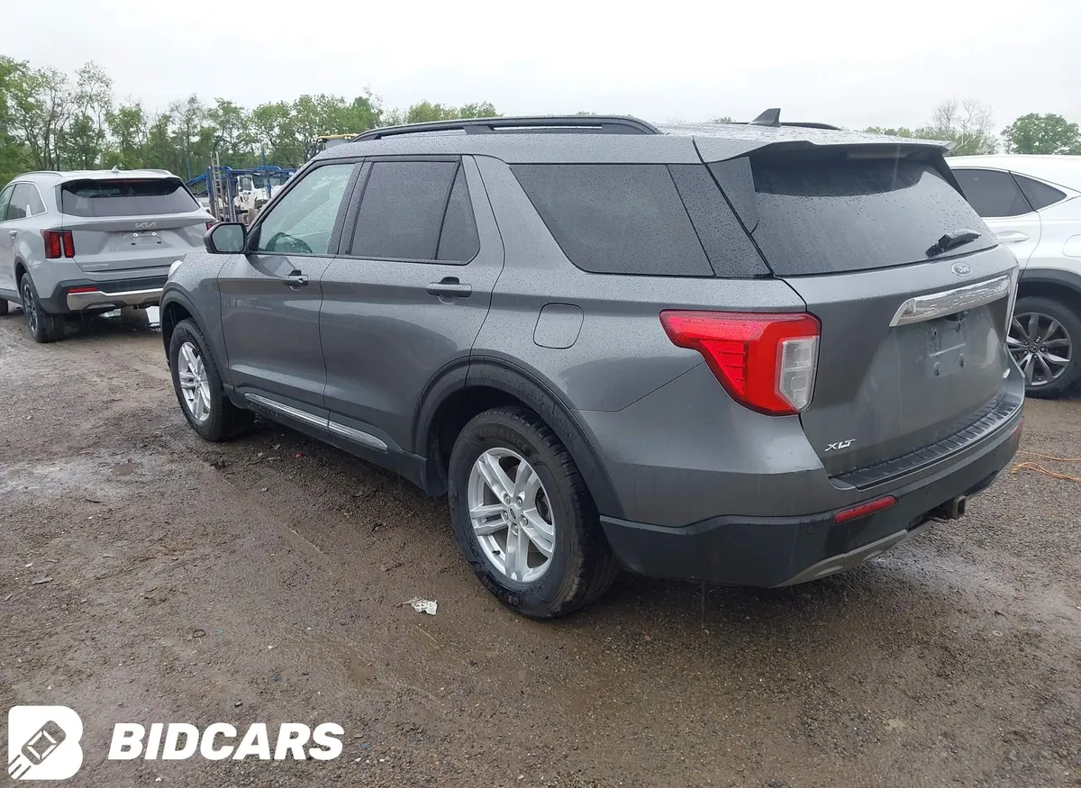 FORD EXPLORER ХLT 2022