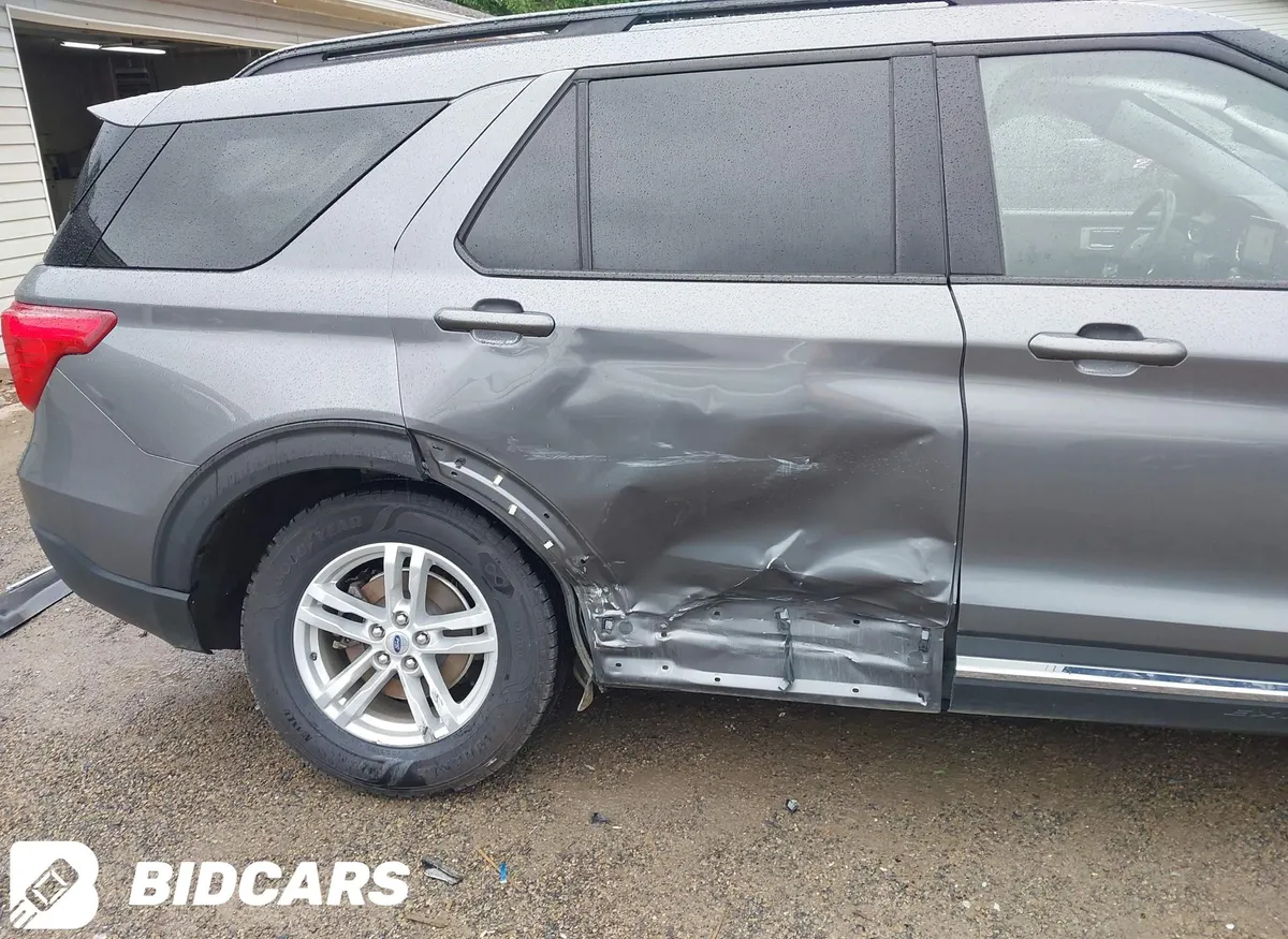 FORD EXPLORER ХLT 2022
