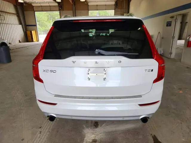 VOLVO XC90 2017