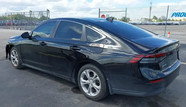 HONDA ACCORD LX 2024