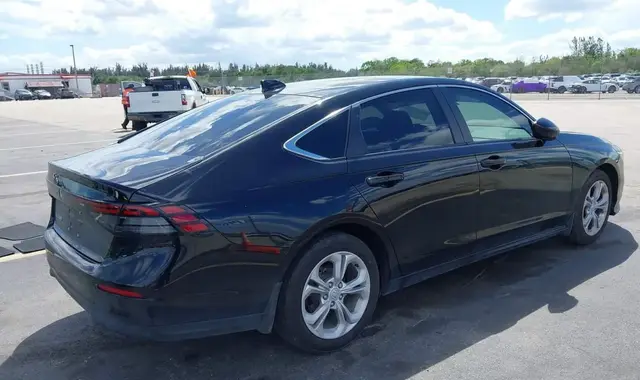 HONDA ACCORD LX 2024
