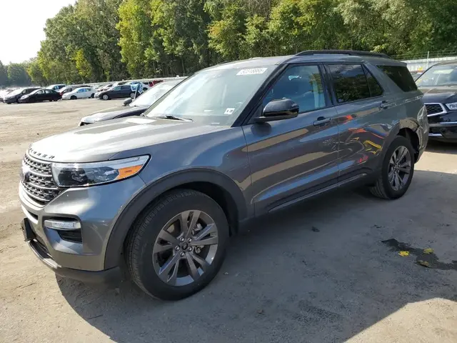 FORD EXPLORER XLT 2023