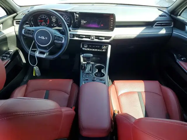 KIA K5 2023