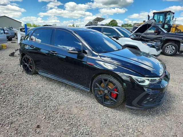 VOLKSWAGEN GOLF SЕ 2024