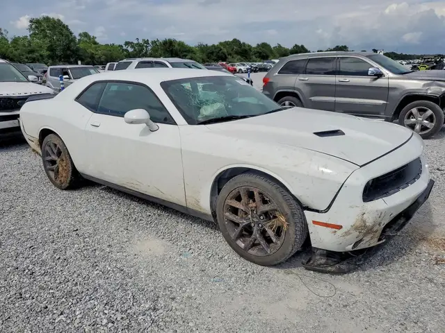 DODGE CHALLENGER SXT 2022
