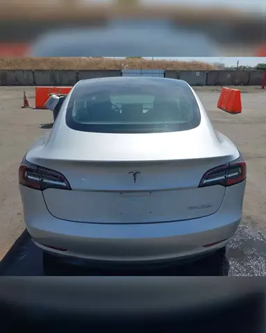 TESLA MODEL 3 2018