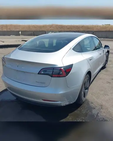 TESLA MODEL 3 2018