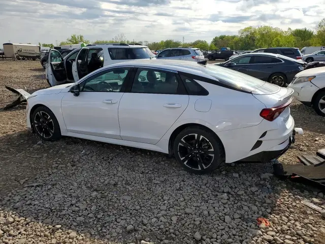 KIA K5 2023