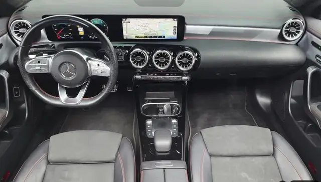 MERCEDES-BENZ CLA 2022