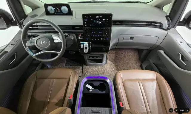 HYUNDAI STARIA INSPIRATION 2022