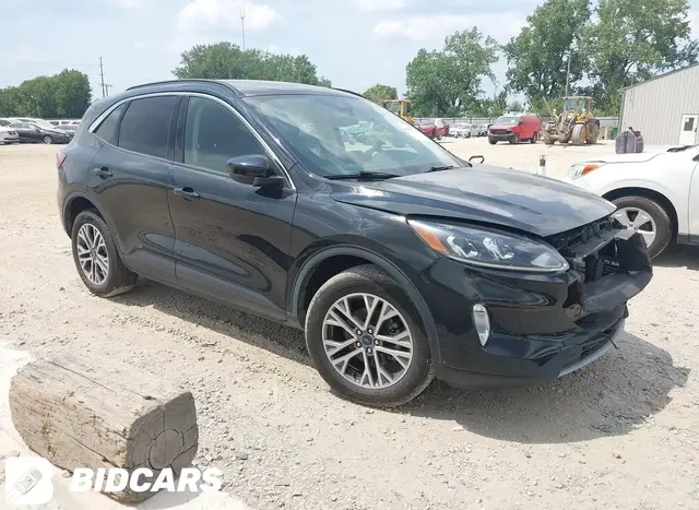 FORD ESCAPE SEL 2021