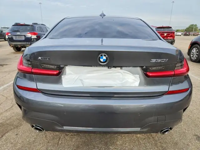 BMW 330XI 2018