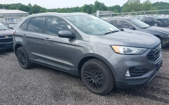 FORD EDGE SEL 2022
