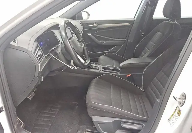 VOLKSWAGEN JETTA SPORT 2023