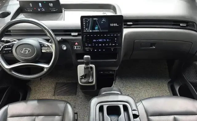 HYUNDAI STARIA 9- SEATER MODAN 2022