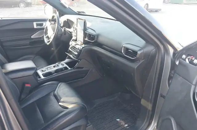 FORD EXPLORER 2022