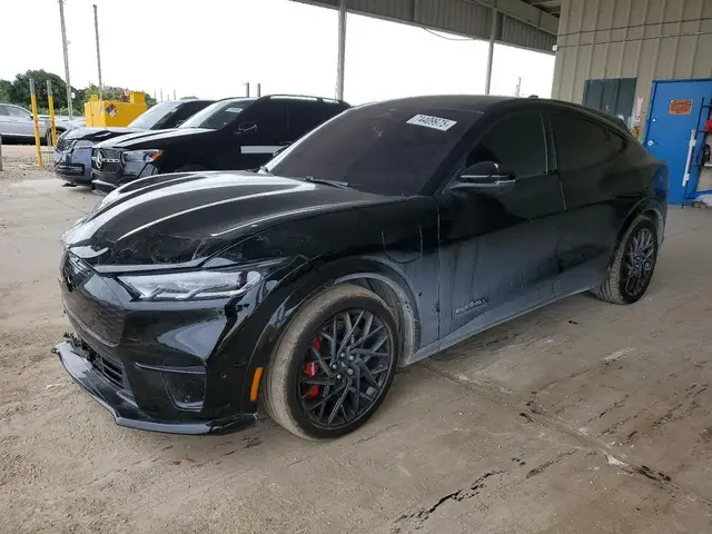 FORD MUSTANG MACH-E 2022