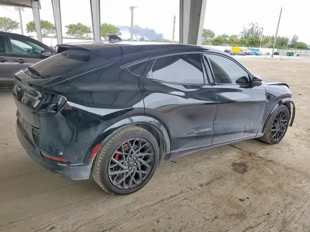 FORD MUSTANG MACH-E 2022