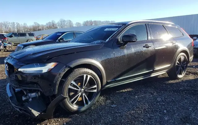 VOLVO V90 CROSS COUNTRY 2018